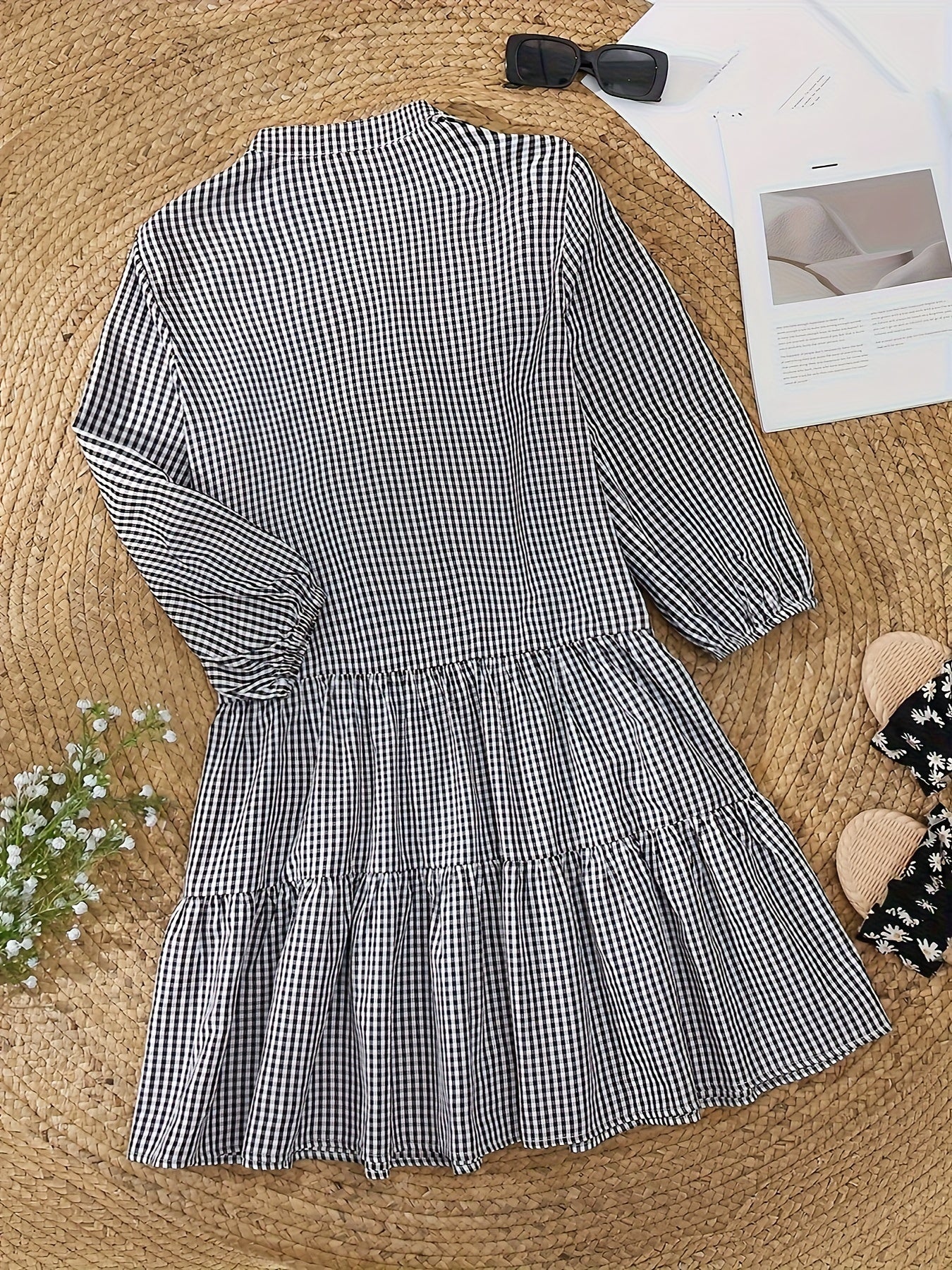 Rose - Vestido a cuadros con botones y falda de volantes