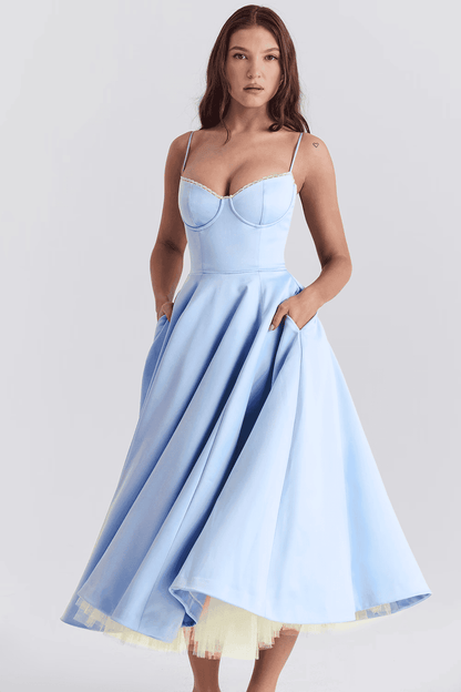 Carmen - Elegancia y Estilo en un Solo Vestido