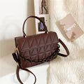 Julia - Bolsa con diseño de piedra