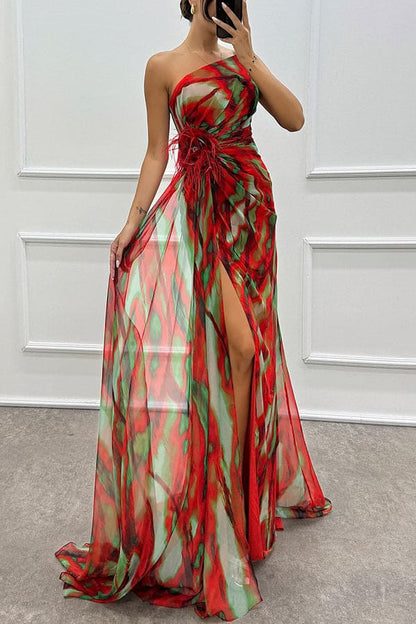 Claudia - Vestido largo sin hombros con estampado de acuarela, rosas de plumas y abertura
