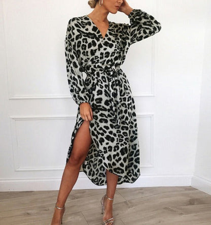 Alexis - El Nuevo Vestido con Cuello en V 2025
