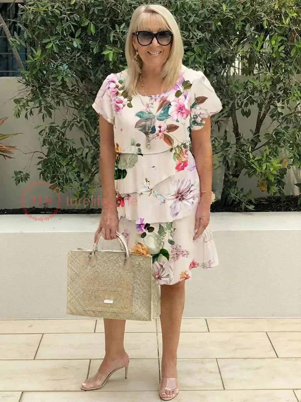 Nita - Vestido Floral con Pliegues y Volantes